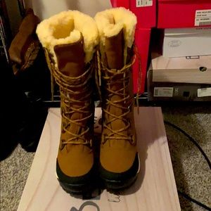 Bearpaw snow boots